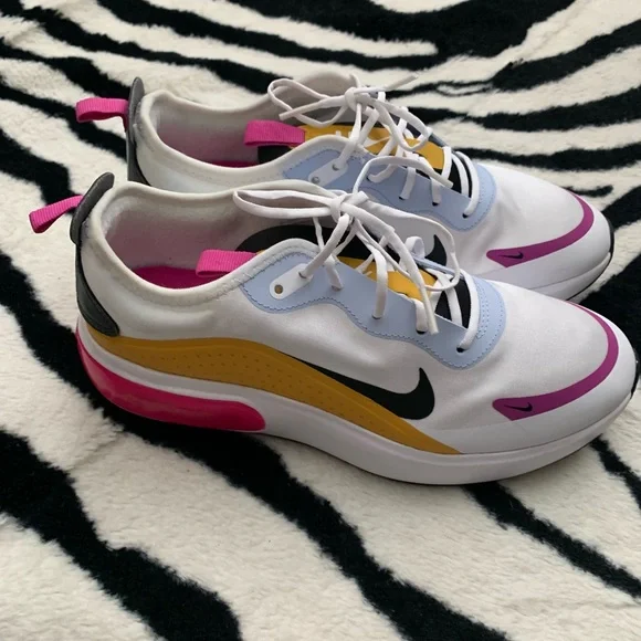 Nike Air Max Dia White/Black-Pollen Rise Women's - Picture 3 of 9